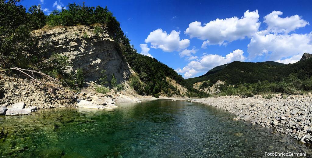 Hotel Salus Sant'Andrea Bagni ภายนอก รูปภาพ