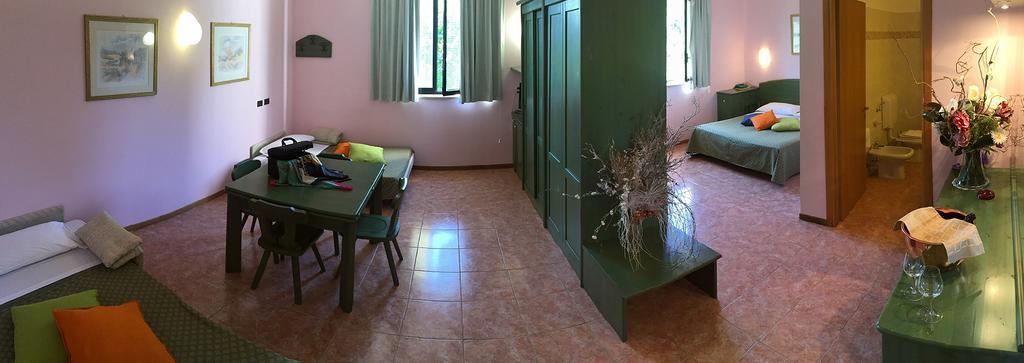 Hotel Salus Sant'Andrea Bagni ภายนอก รูปภาพ