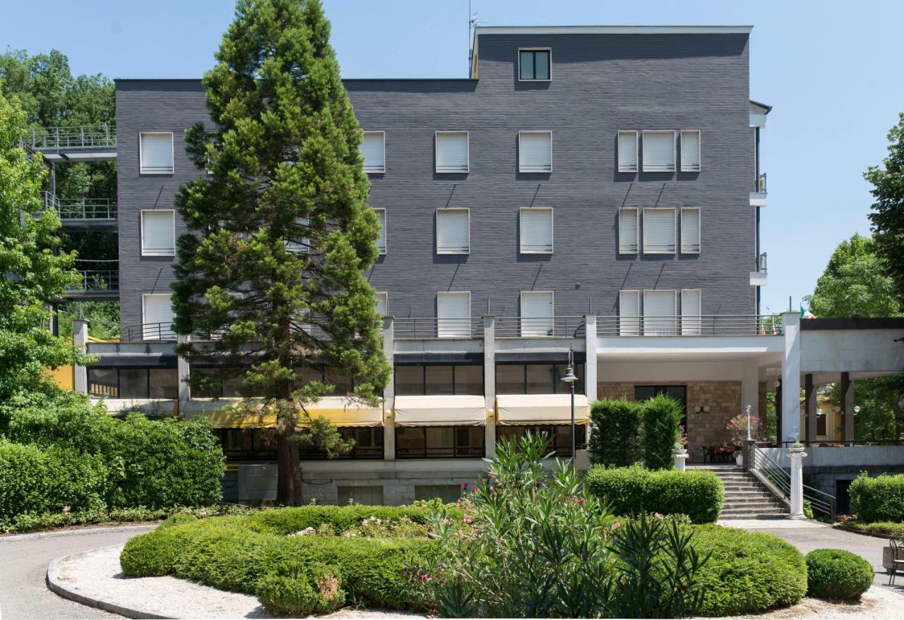 Hotel Salus Sant'Andrea Bagni ภายนอก รูปภาพ