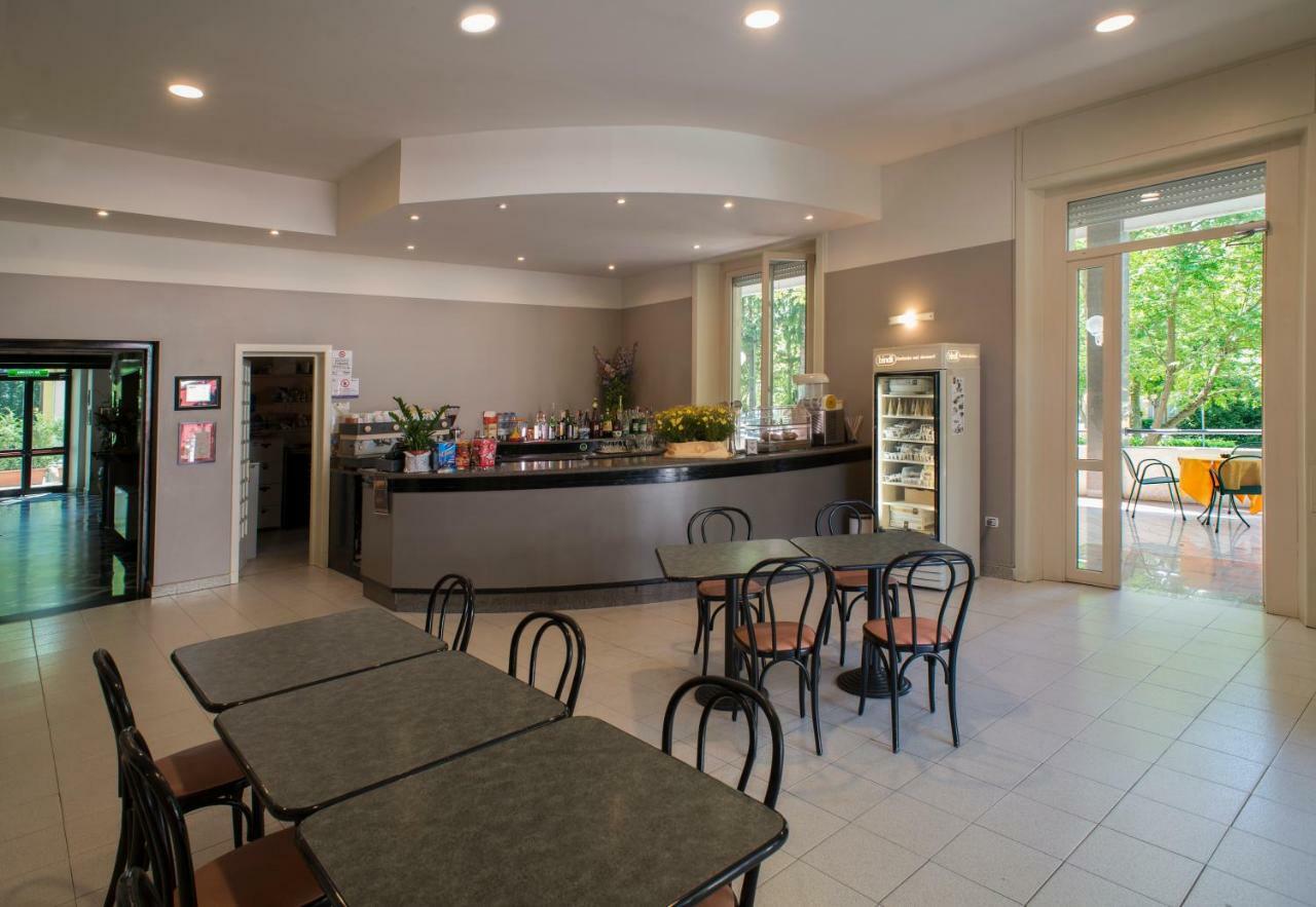 Hotel Salus Sant'Andrea Bagni ภายนอก รูปภาพ
